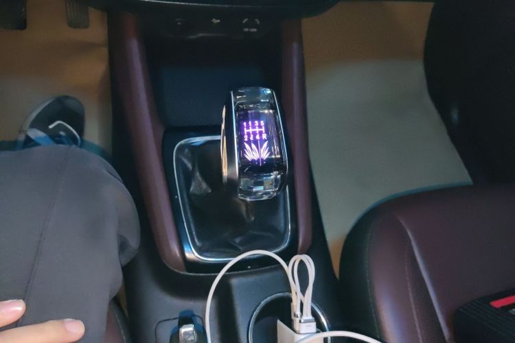 长安 凌轩 2017款 1.6L 手动精英型局部细节18