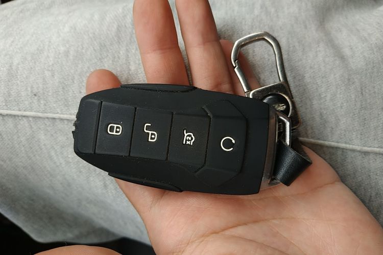 比亚迪 秦Pro 2020款 超越版 1.5TI 自动旗舰型中控内饰11