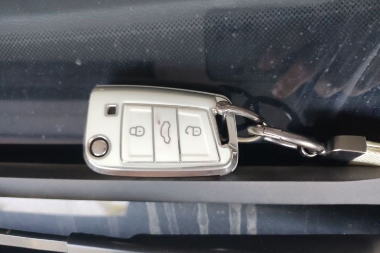 大众 速腾 2021款 280TSI DSG舒适智联版中控内饰7001