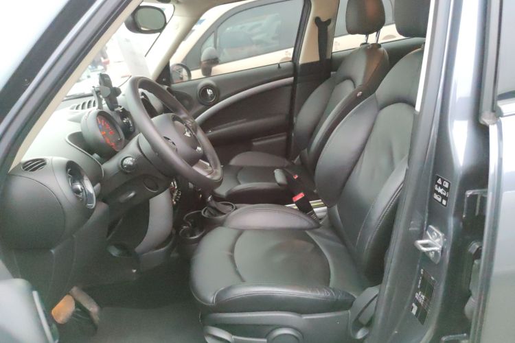 MINI Countryman 2016款 1.6T COOPER ALL4 Park Lane局部细节19