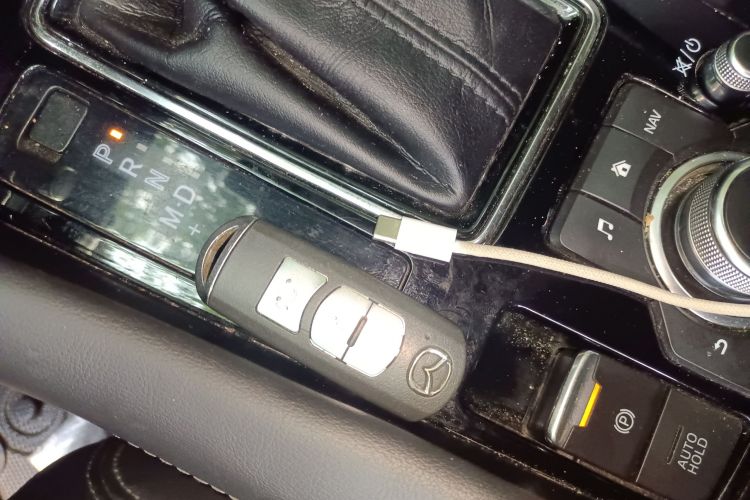 马自达 阿特兹 2020款 2.5L 蓝天运动版中控内饰7001