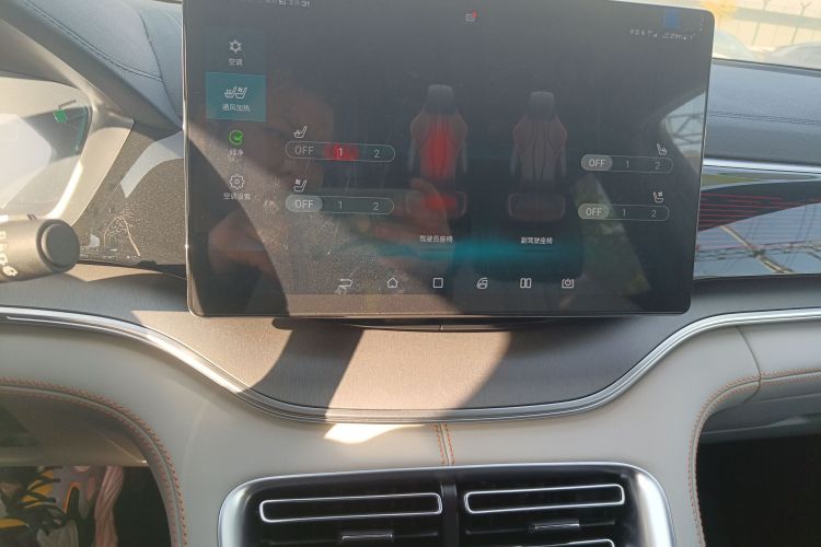 比亚迪 宋PLUS新能源 2021款 EV 旗舰型局部细节16