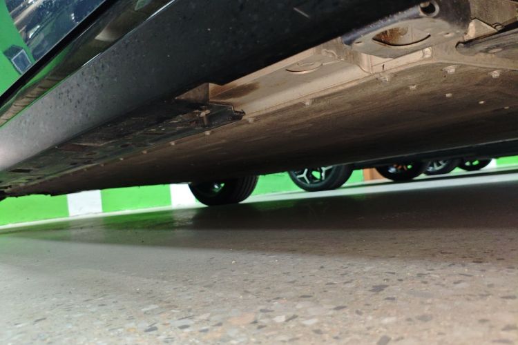 埃安 AION RT 2025款 650激光雷达版机舱底盘29