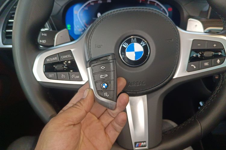 宝马X3 2022款 改款 xDrive30i 领先型 M曜夜套装中控内饰7001