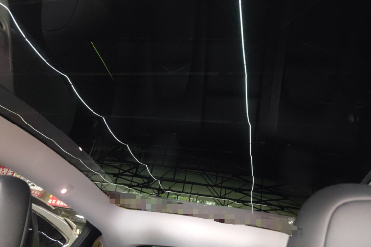 特斯拉 Model Y 2023款 高性能全轮驱动版局部细节22