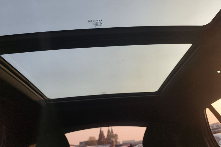 领克01 2023款 1.5TD EM-F PM中控内饰22