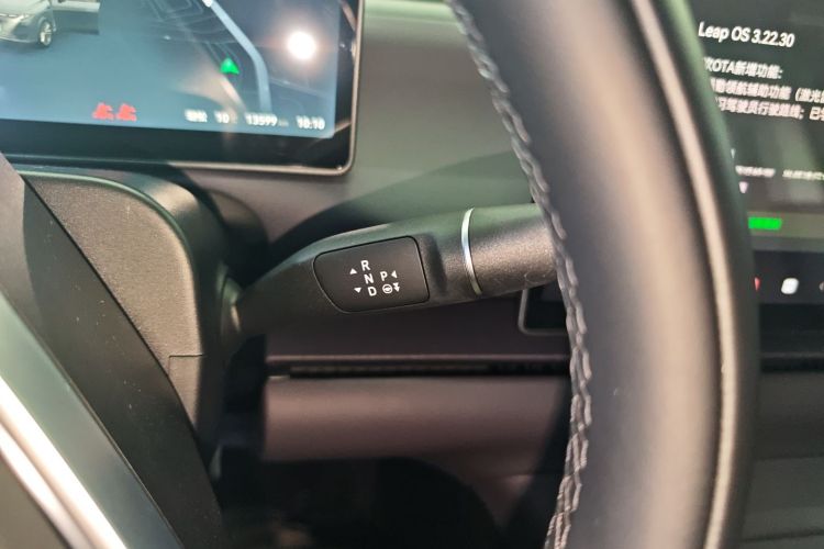 零跑汽车 零跑C16 2024款 增程 200尊享版中控内饰18