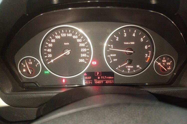 宝马3系GT 2013款 320i 领先型局部细节14