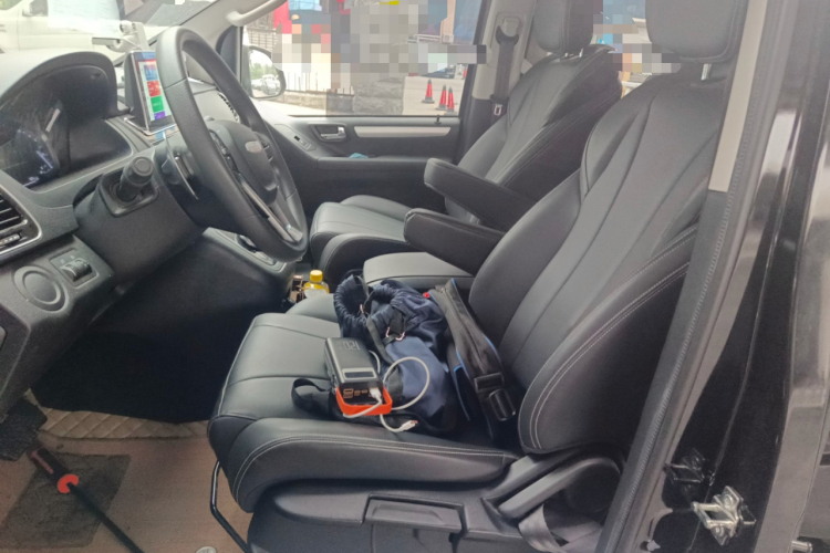 上汽大通MAXUS 大通G20 2023款 改款 ES 2.0T 汽油自动超值版中控内饰19