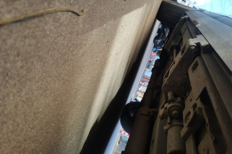 众泰T700 2017款 1.8T 双离合尊贵型局部细节9001