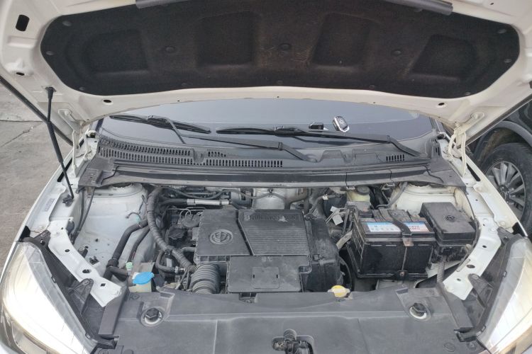 中华V3 2017款 1.5L 手动智能型局部细节24