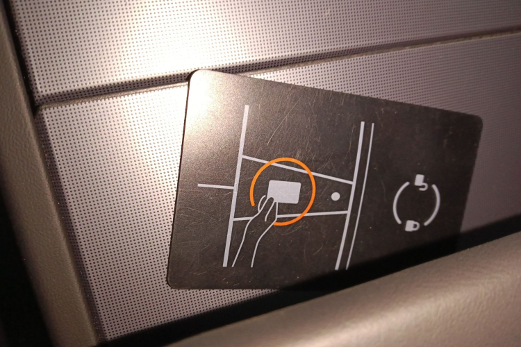 特斯拉 Model Y 2022款 后轮驱动版中控内饰7001