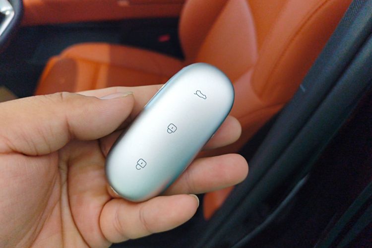 理想汽车 理想L9 2024款 Ultra中控内饰7001