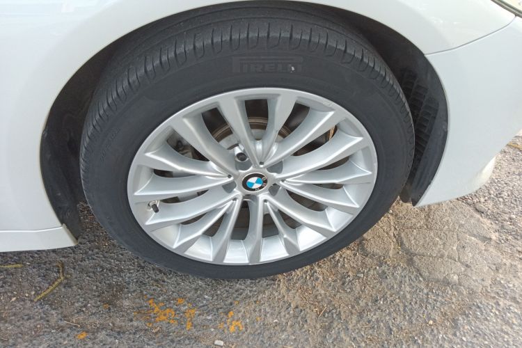 宝马5系 2020款 530Li 领先型 豪华套装车身外观6004