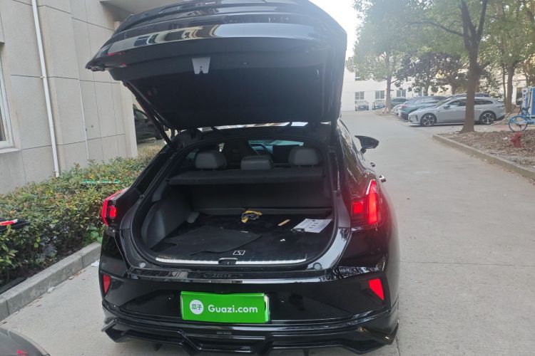 极氪001 2024款 ME版 100kWh 四驱机舱底盘23