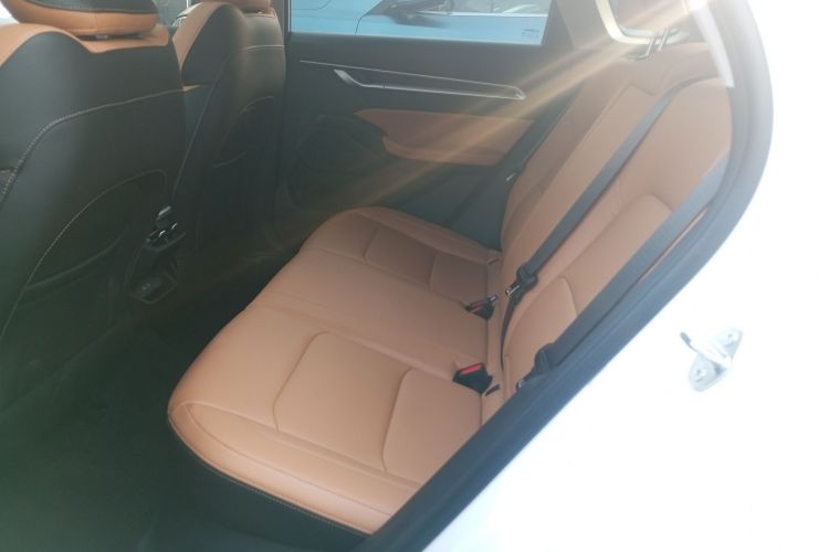 吉利汽车 帝豪 2025款 第4代 1.5L CVT旗舰型中控内饰21