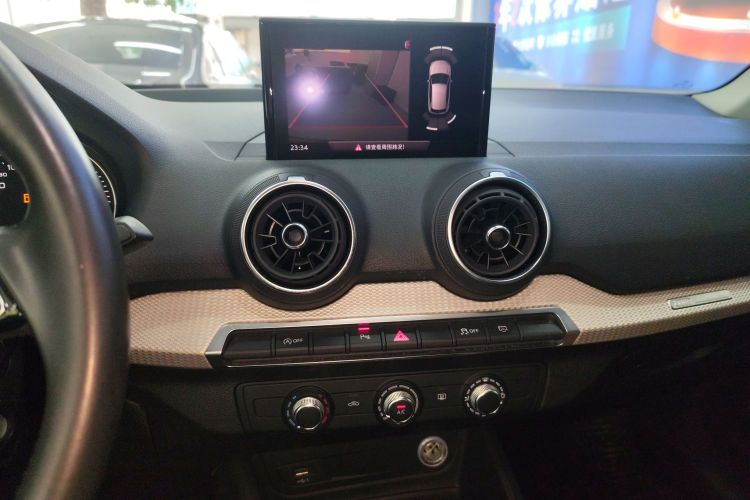 奥迪Q2L 2020款 35 TFSI 进取动感型中控内饰16