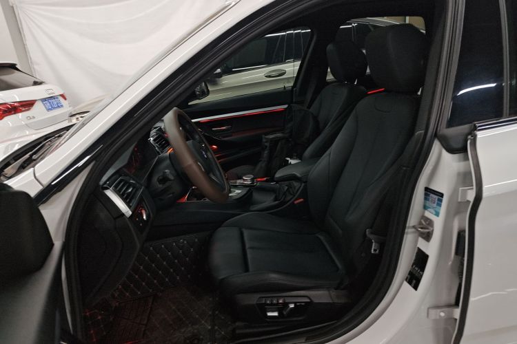 宝马3系GT 2020款 320i M运动套装局部细节19