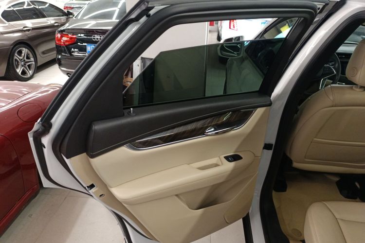 凯迪拉克XT5 2018款 25T 豪华型中控内饰7008