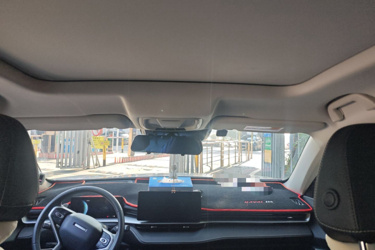 哈弗H6 2022款  第三代 1.5T 自动两驱Supreme+中控内饰22