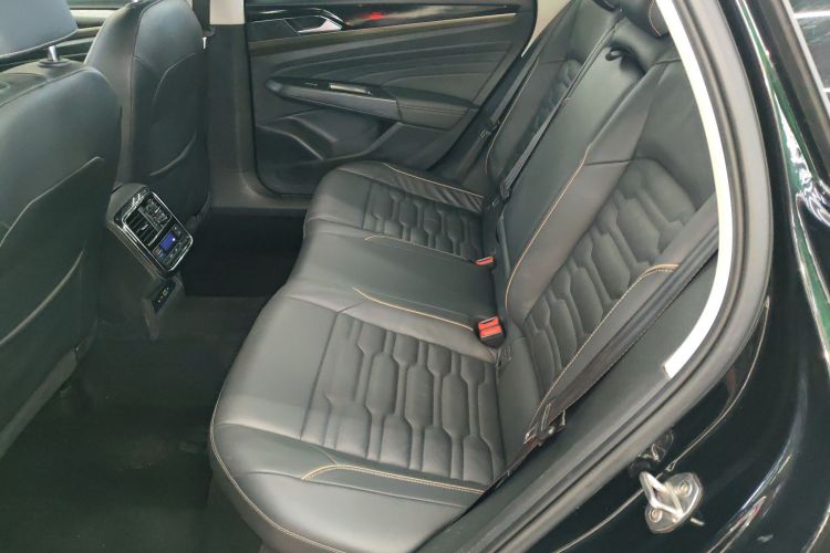 大众 帕萨特 2020款 改款 330TSI 精英版 国VI中控内饰21