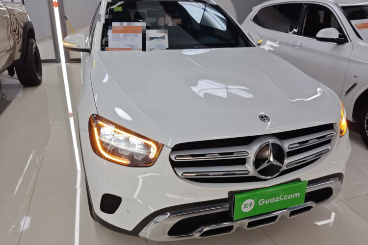 奔驰GLC 2020款 改款 GLC 260 L 4MATIC 动感型车身外观2