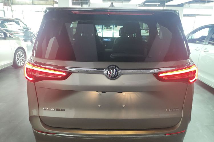 别克GL8 2023款 ES陆尊 尊享型车身外观6004