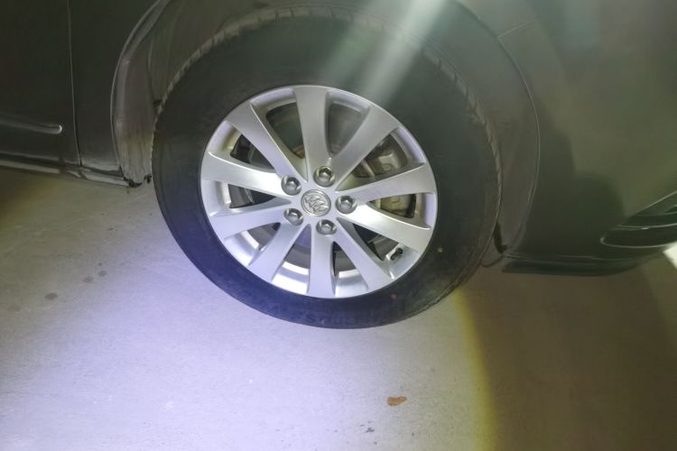 别克GL8 2017款 25S 豪华型 国V车身外观6007