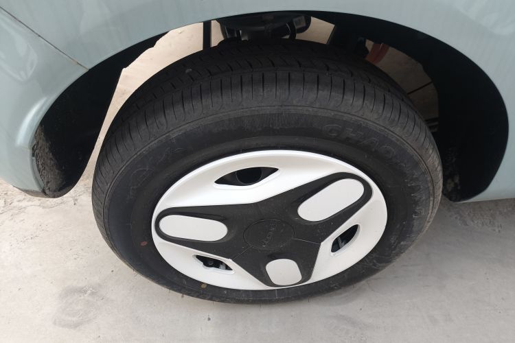 吉利银河 熊猫 2025款 210km 元气熊车身外观6008