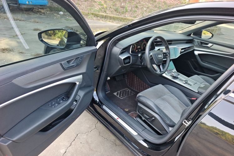 奥迪A6L 2020款 45 TFSI 臻选动感型中控内饰7003