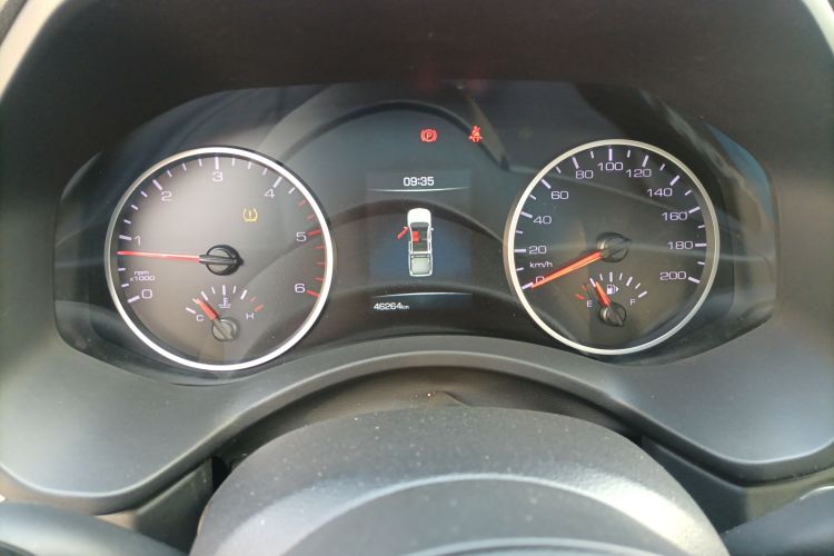 长城 炮 2019款 2.0T商用版手动柴油两驱精英型长箱GW4D20M局部细节14