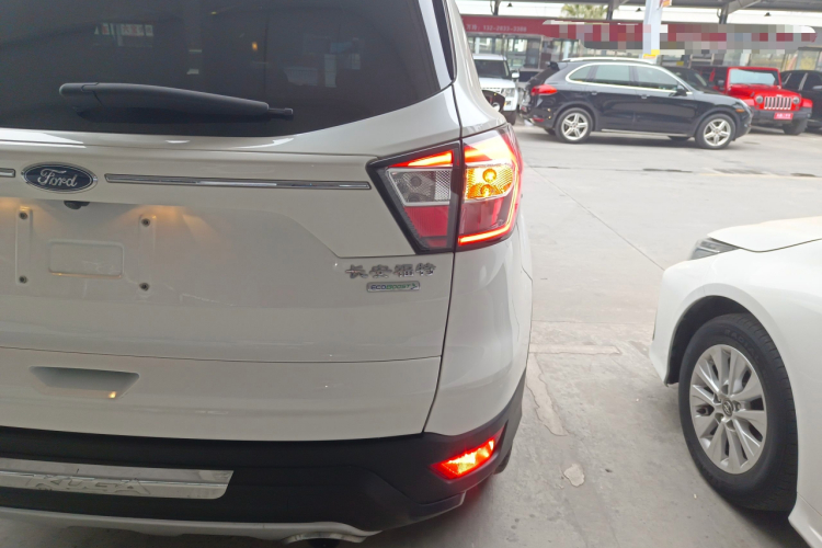 福特 翼虎 2017款 EcoBoost 180 两驱豪翼型车身外观9