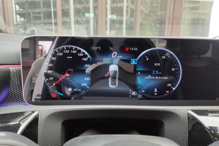 奔驰A级 2020款 A 200 L 运动轿车中控内饰14