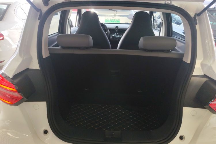 零跑汽车 零跑T03 2024款 310舒享版机舱底盘23