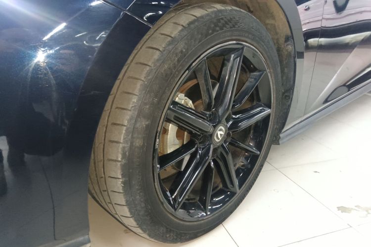 长安UNI-V 2023款 1.5T 尊贵型车身外观6007