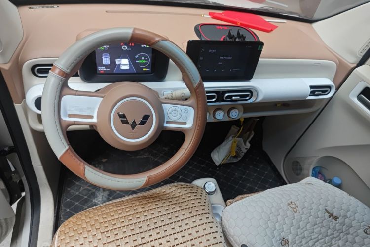 五菱汽车 宏光MINIEV 2024款 第三代 215km 进阶版中控内饰12