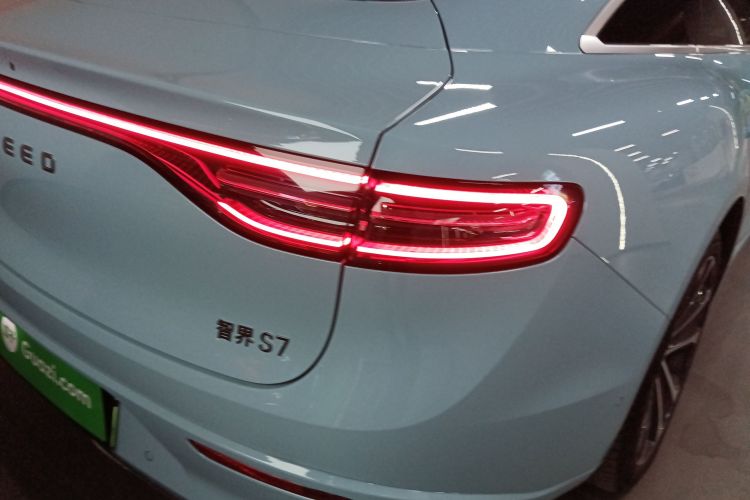 鸿蒙智行 智界S7 2024款 Ultra 四驱旗舰版车身外观6006