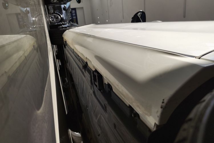 奔驰E级 2019款 改款 E 300 L 时尚型局部细节9002