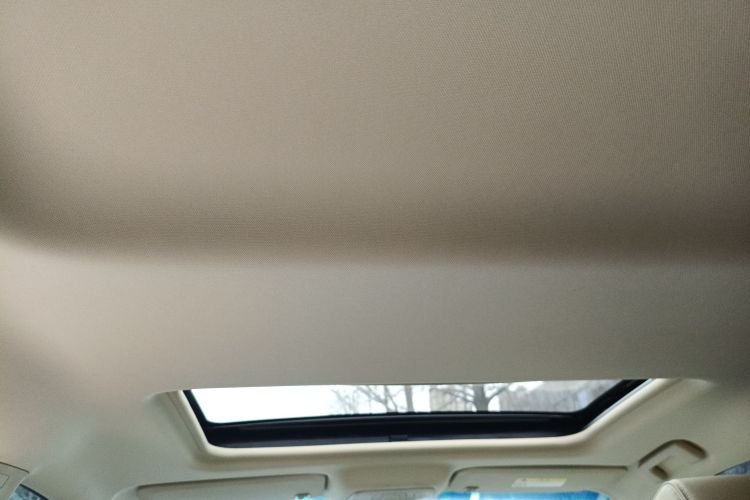 别克GL8 2023款 改款 陆上公务舱 豪华型中控内饰22