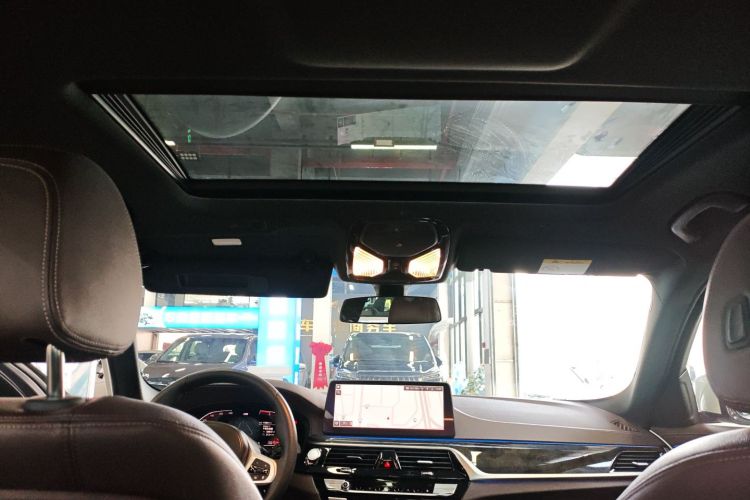 宝马5系 2021款 改款 525Li M运动套装局部细节22