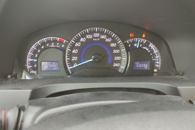 丰田 凯美瑞 2015款 2.0G 领先版中控内饰14