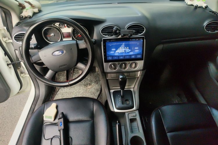 福特 福克斯 2013款 两厢经典 1.8L 自动基本型中控内饰7002