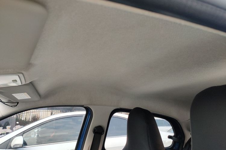 smart forfour 2016款 1.0L 52千瓦灵动版中控内饰22