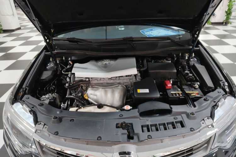 丰田 凯美瑞 2016款 2.0E 十周年纪念精英版机舱底盘24