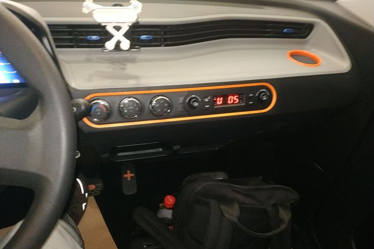 五菱汽车 宏光MINIEV 2022款 自在款 磷酸铁锂中控内饰16