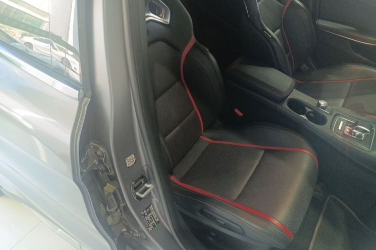 奔驰GLA AMG 2015款 AMG GLA 45 4MATIC局部细节41