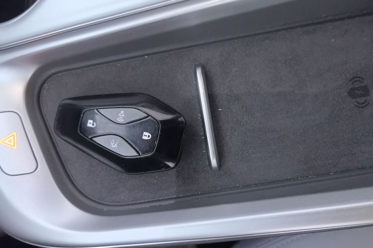 ARCFOX极狐 极狐 阿尔法T5(ARCFOX αT5) 2025款 630 神行版中控内饰11