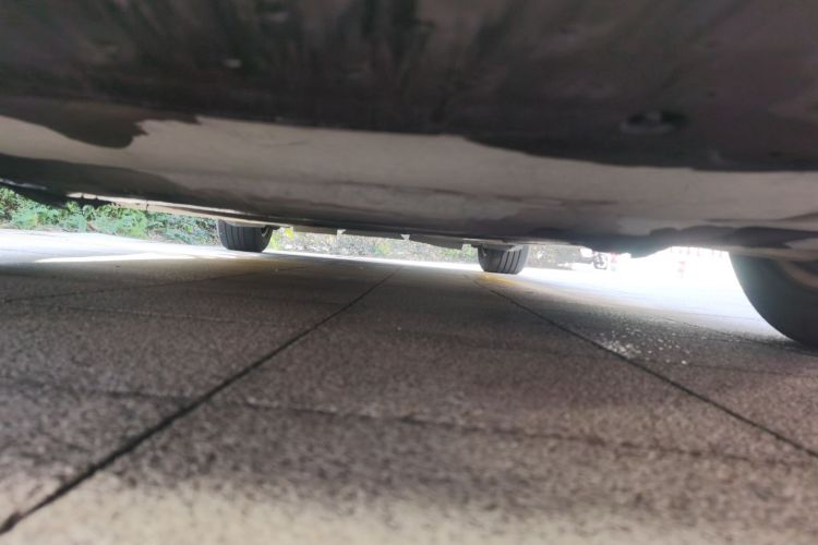 奥迪A4L 2011款 2.0 TFSI 技术型局部细节9008