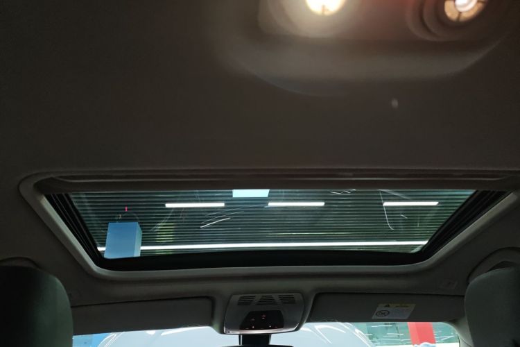 宝马3系 2019款 320Li 时尚型中控内饰22