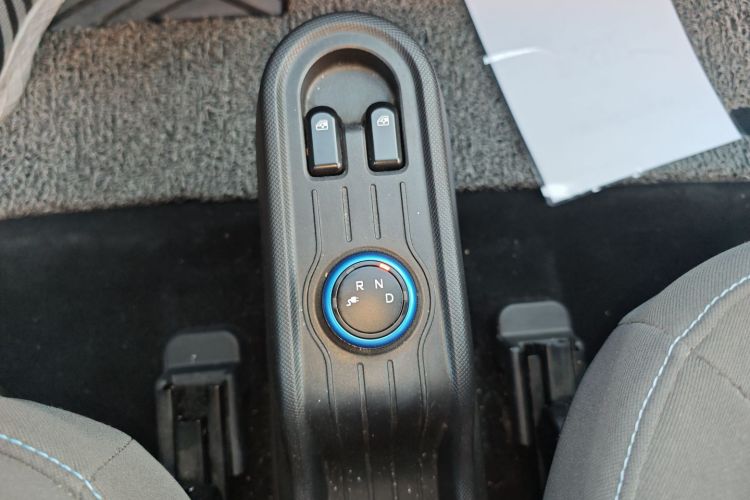 五菱汽车 宏光MINIEV 2020款 悦享款 磷酸铁锂中控内饰18